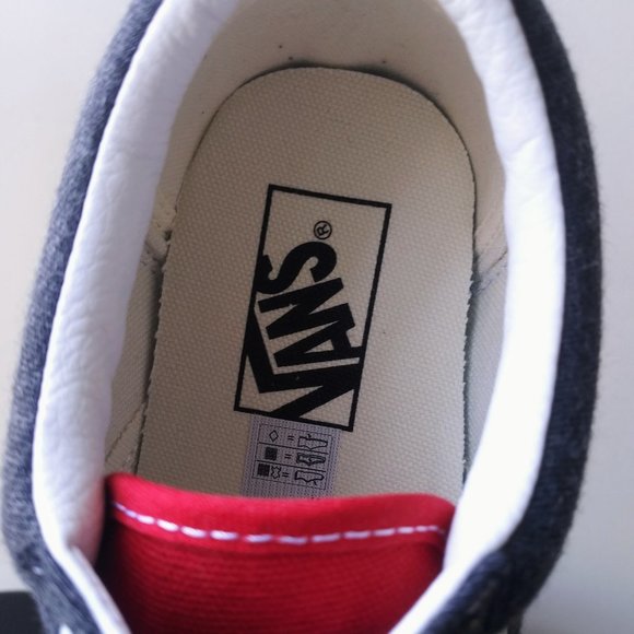 Vans Women's Old Skool Vans Costal Canvas Sneaker - Picture 9 of 13